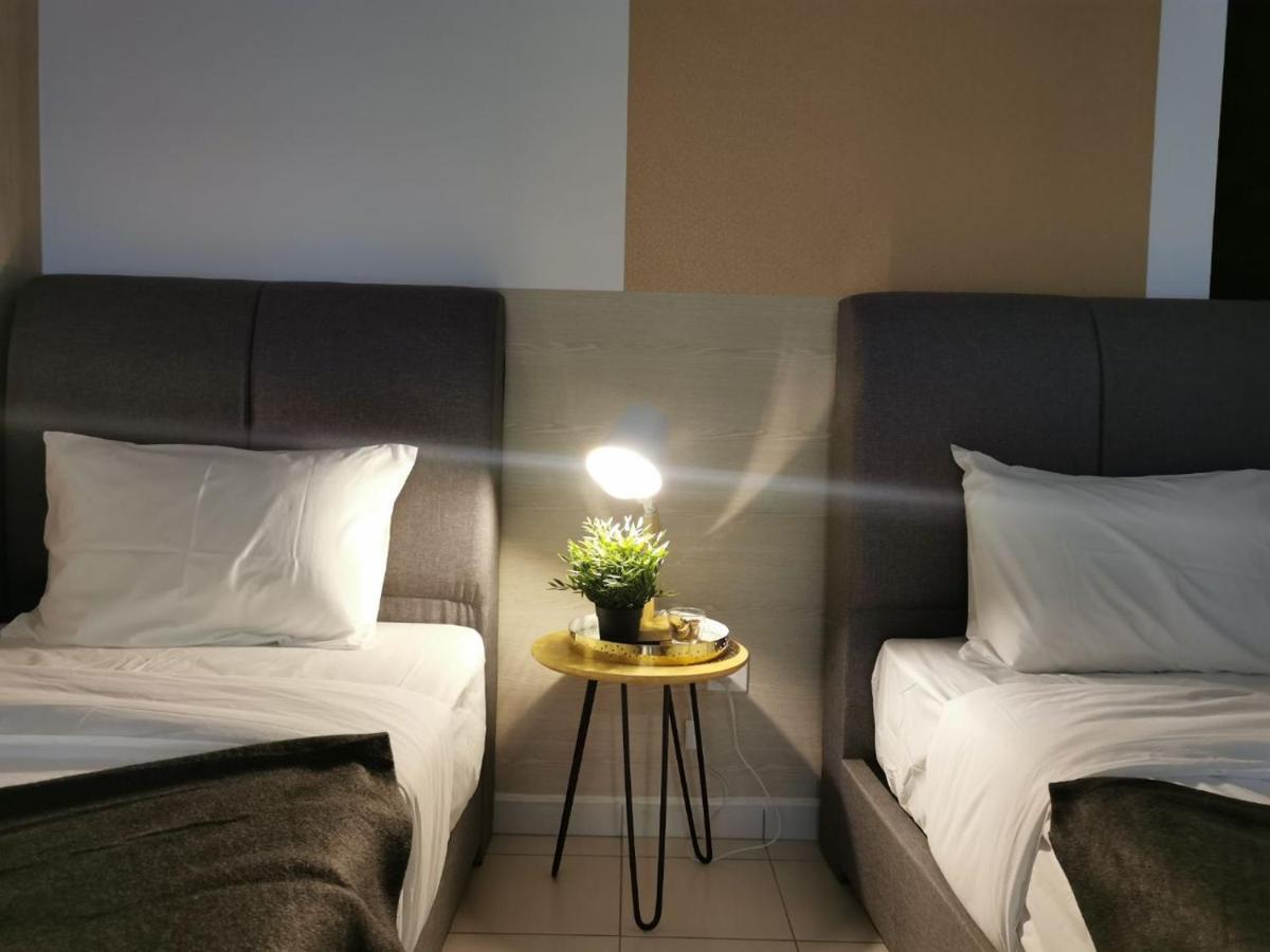 Ezhome Mesahill Nilai Dış mekan fotoğraf